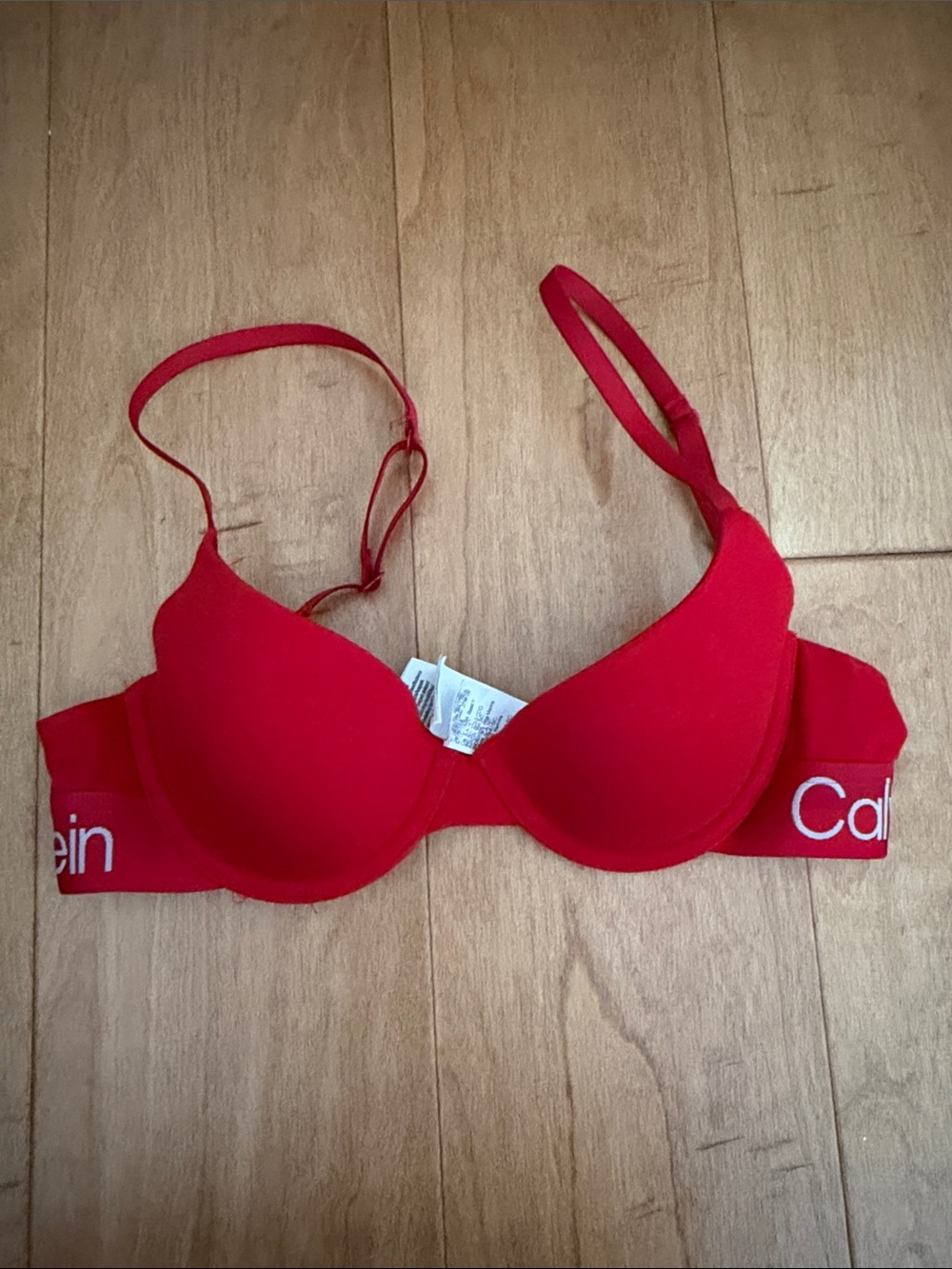 NWOT Calvin Klein Red Molded T-Shirt Bra